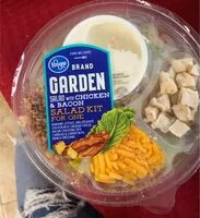 Mängden socker i Garden salad with chicken and bacon