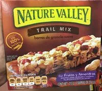 Mängden socker i Barras De Granola Con Frutas Y Almendras 210 GRS