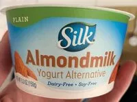 Mängden socker i Almondmilk yogurt alternative