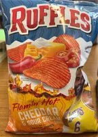 Mängden socker i Ruffle flamin hot chedder and sour cream