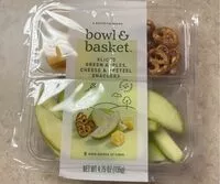 Mängden socker i Sliced green apples, cheese & pretzel snack