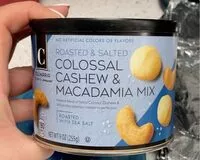Mängden socker i Roasted & salted colossal cashew & macadamia mix