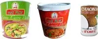 Mängden socker i Asian cuisine red green curry paste coconut milk