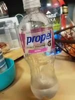 Mängden socker i Berry Water Beverage 20 Fluid Ounce Plastic Bottle