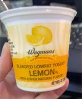 Mängden socker i Blended low fat yogurt lemon flavor Wegmans