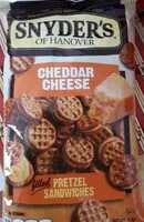 Mängden socker i Cheddar cheese pretzel sandwiches