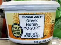 Mängden socker i Greek yogurt with honey