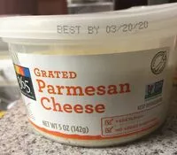 Mängden socker i Grated Parmesan Cheese