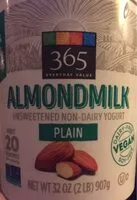 Mängden socker i Plain almondmilk unsweetened non-dairy yogurt