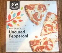 Mängden socker i Thin crust pizza uncured pepperoni