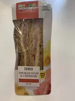 Socker och näringsämnen i Tesco smoked ham and cheddar sandwich