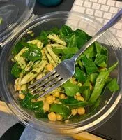 Mängden socker i Pesto Pasta & Chickpea salad bowl