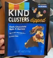 Mängden socker i Kind Clusters Dipped Dark Chocolate Nuts & Berries