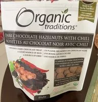 Mängden socker i Dark chocolate hazelnuts with chili