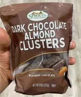 Mängden socker i Dark chocolate almond clusters