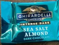 Mängden socker i Sea Salt Almond Dark Chocolate