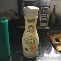 Mängden socker i Dairy Free Almondmilk Creamer