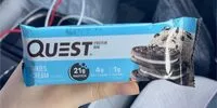 Mängden socker i quest cookies and cream protein bar