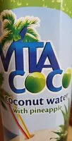 Mängden socker i coconut water with pineapple