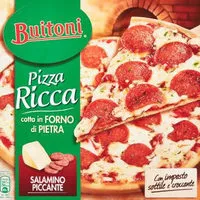 Mängden socker i Pizza ricca salamino piccante surgelata