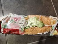 Mängden socker i sumuštinis su rūkytu kiaulienos kumpiu, daržovėmis ir sūriu