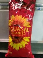 Mängden socker i Pipa tostada gigante agua-sal