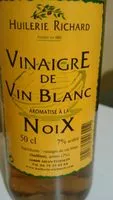 Mängden socker i Vinaigre de vin blanc aromatisé à la noix