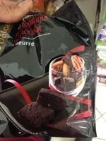Mängden socker i MINI FONDANT AU CHOCOLAT ET AUX ECLATS D'AMANDES et NOIX DE PECAN