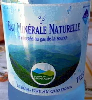 Mängden socker i Eau minérale naturelle renforcée au gaz de la source