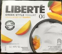 Mängden socker i Greek style yoghurt on a layer of mango