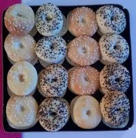 Mängden socker i 16 mini bagels garnis tzatziki et saumon