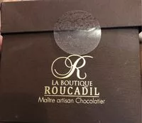 Mängden socker i cerneaux de noix entobés de choco noir, blanc, lait