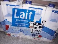 Mängden socker i Auchanlait demi écréméorigine France