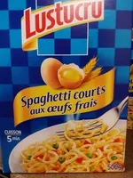 Mängden socker i les Spaghetti courts aux oeufs frais