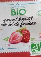 Mängden socker i Yaourt brassé sur lit de fraises