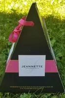 Mängden socker i Pyramide assortiment de 8 madeleines