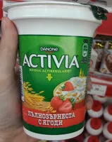 Mängden socker i Activia пълнозърнеста с ягоди