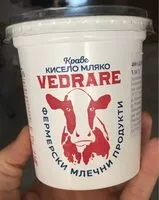 Mängden socker i Кисело краве мляко 4.5%