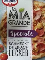 Mängden socker i Steinofenpizza mit Mozzarella, Champignons, Schinken und Salami, tiefgefroren