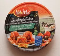 Mängden socker i Thunfischbällchen mit Oliven und Kapern in Tomatensoße