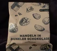 Mängden socker i Mandeln in dunkler Schokolade mit Himbeer