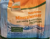 Mängden socker i Natürliches Mineralwasser mit wenig Kohlensäure Medium