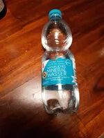 Mängden socker i Natürliches Mineralwasser mit Kohlensäure (medium)