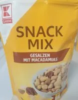 Mängden socker i Snack Mix gesalzen mit Macadamias