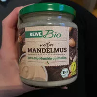 Mängden socker i Weißes Mandelmus