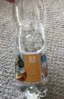 Mängden socker i Co-op Peach Flavour Sparkling Spring Water Drink No Added Sugar with Sweeteners 1 Litre