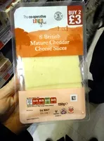 Mängden socker i 8 British mature cheddar cheese slices