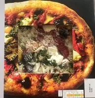 Mängden socker i Wood fired roasted vegetable and pesto sourdough pizza