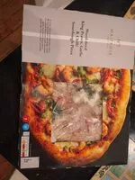 Mängden socker i wood-fired king prawn, garlic & chilli sourdough pizza