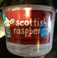 Mängden socker i Scottish Raspberry live gourmet yoghurt